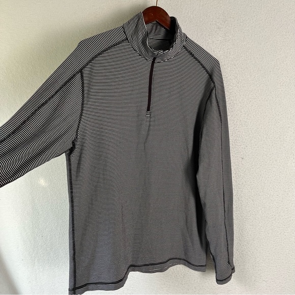 Lululemon Surge Warm Half Zip Mens Large Mini Pop Black White Stripe Tech Shirt - Picture 4 of 16